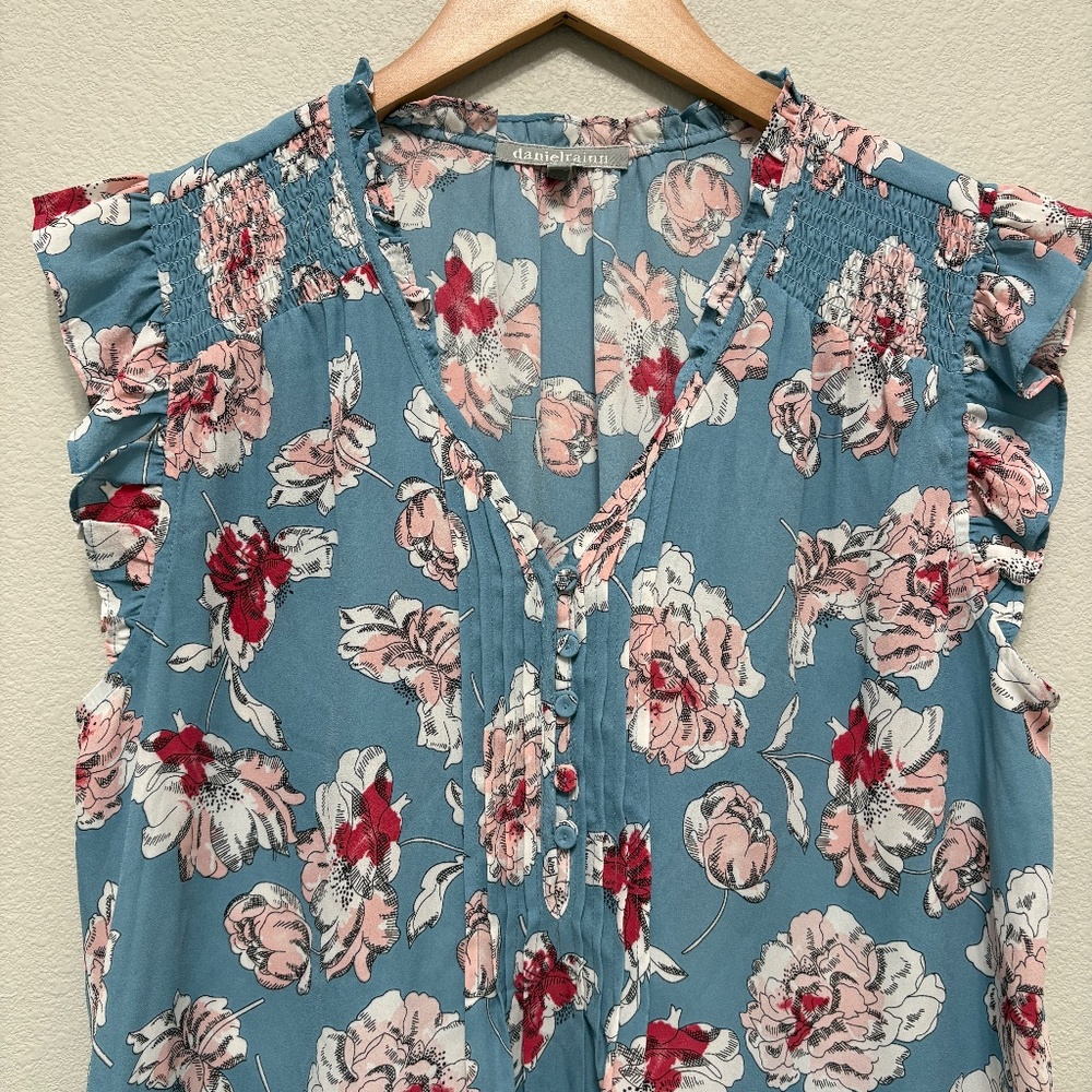 Daniel Rainn Liona Flutter Sleeve Top - Blue Floral, L - Picture 3 of 8